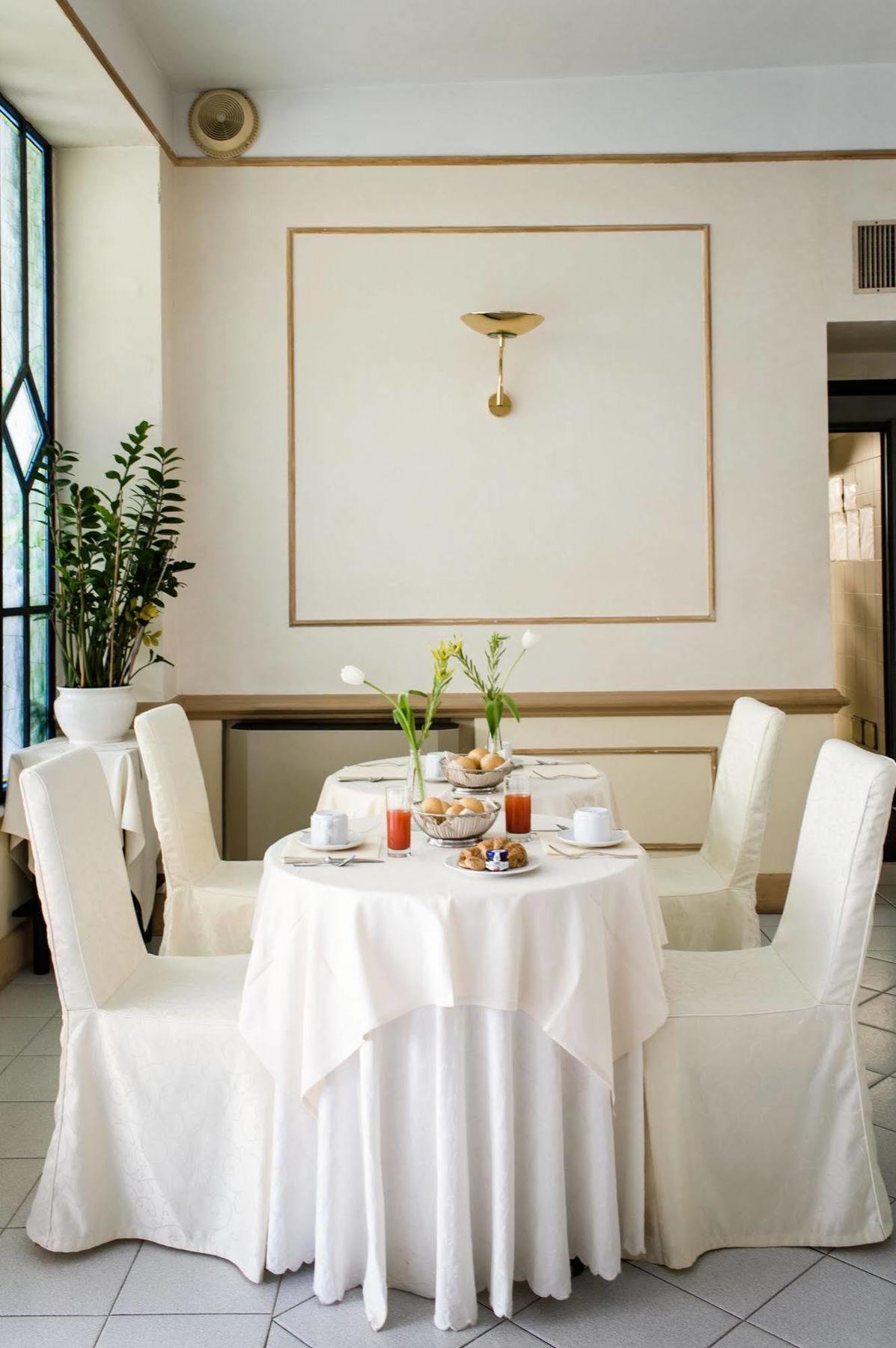Hotel Goya Forte dei Marmi Exterior photo